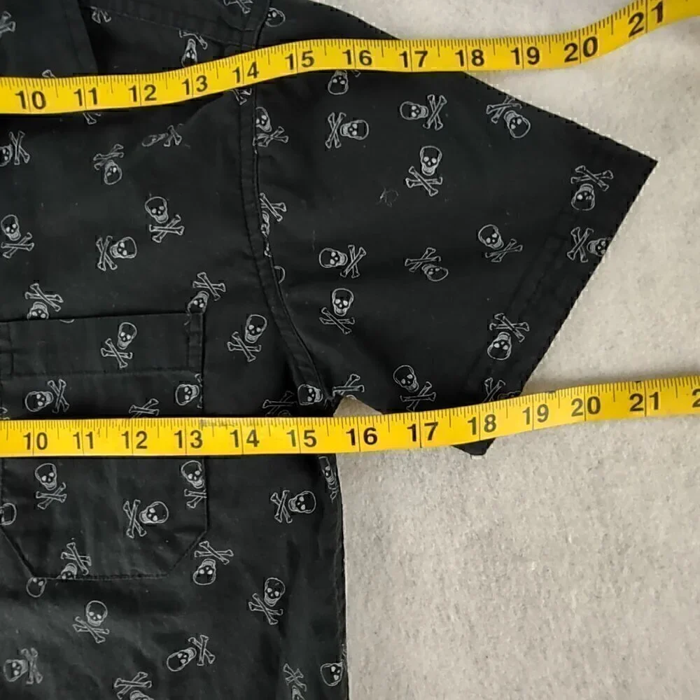DCBD Boys 100% Cotton Black, White, Skull And Crossbones Dress Shirt Size M - Picture 8 of 10